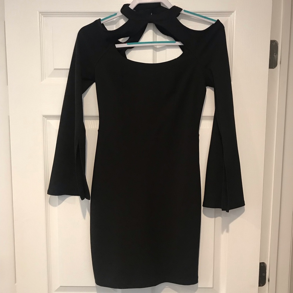 Solemio Open Shoulder Cut Out Dress - Black